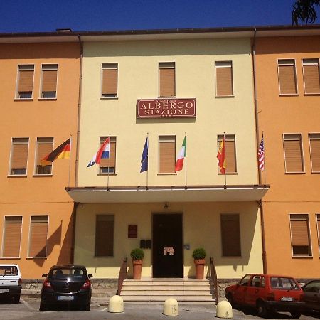 Albergo Stazione サプリ エクステリア 写真