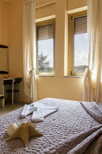 Albergo Stazione サプリ エクステリア 写真