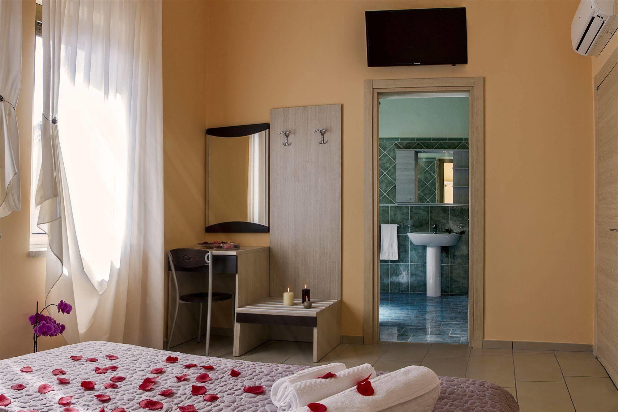 Albergo Stazione サプリ エクステリア 写真